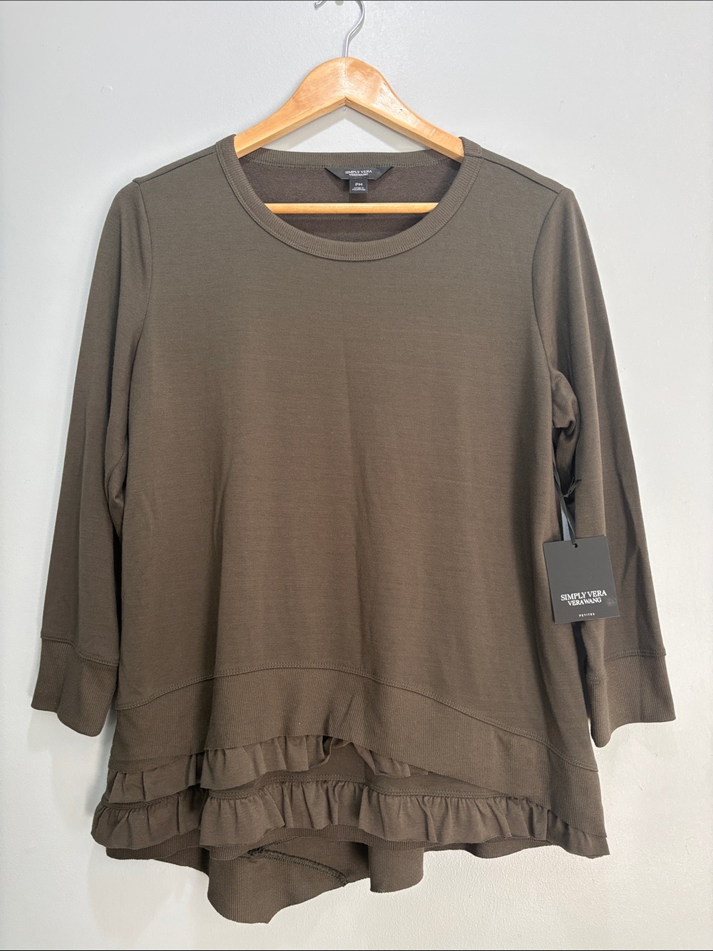 Simply Vera Vera Wang Olive Green Ruffle-Hem Pullover size PM